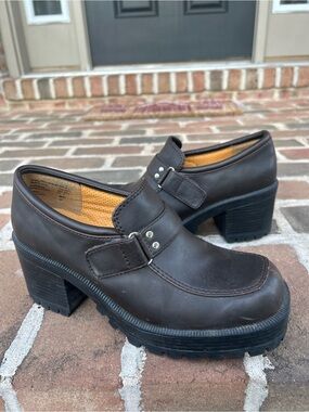 Vintage 90s y2k Lower East Side brown square toe lug sole chunky loafers 8.5